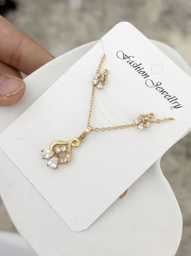 نیمست مینیمال نگین اشکی طلایی کد 1122