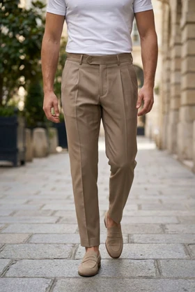شلوار اسمارتفیت (Smart Tapered Fit) پلیسهدار رنگ بژ B65 پارچه بزیاق درجه یک کد 7534