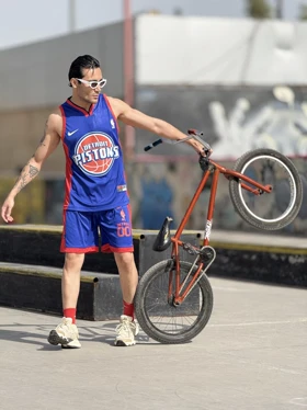 ست رکابی و شلوارک PISTONS بسکتبالی بدنسازی سرمه ای