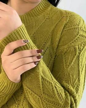 پلیور بافت طرح برجسته یقه گرد کد 5406