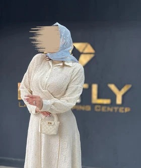 ست‌شومیز و دامن دانتل