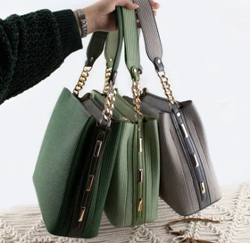 کیف یزرگ زنانه راه راه