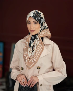 روسری ابریشم توییل دوردستدوز (قواره صد) 30180