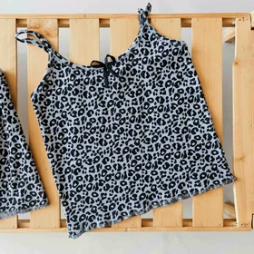 ست لباس راحتی تاپ و شورتک پلنگی زنانه - کد 969