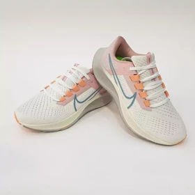 کفش راحتی زنانه نایکی مدل زوم پگاسوس Air zoom pegasus 38 کرم صورتی