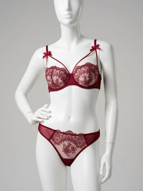 ست شورت و سوتین فنر دار گیپور هارنس دار طرح گل زرشکی