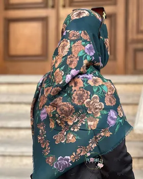 روسری نخ‌پنبه