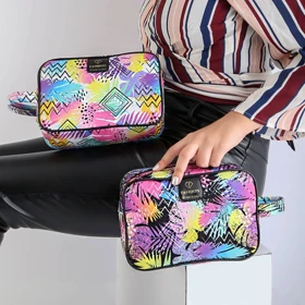 کیف لوازم آرایش مریم