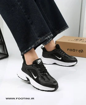 کتانی زنانه نایک LNA V5