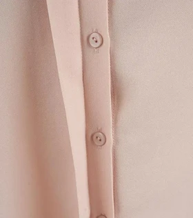 شومیز یقه شکاری