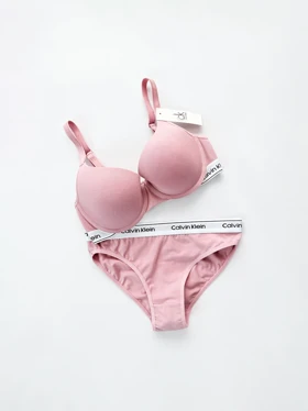 ست شورت اسلیپ و سوتین فنر دار کلوین کلاین Calvin Klein