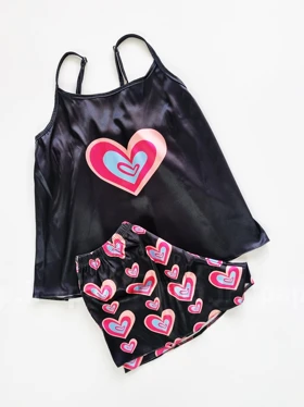 ست لباس خواب تاپ و شورتک ساتن طرح قلب