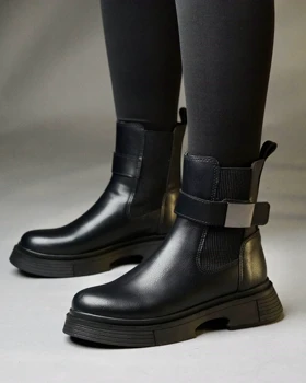 نیم بوت نیلا (کشی چسبی)