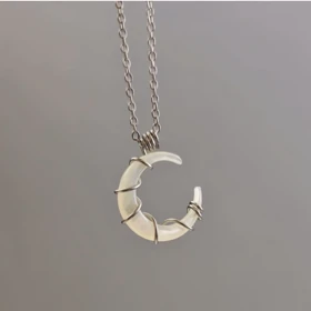 گردنبند ماه صدف طبیعی