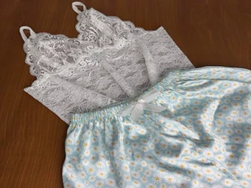 ست نیم‌تنه گیپور و شلوارک طرح بابونه 035