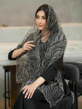 شال پفکی زبرا