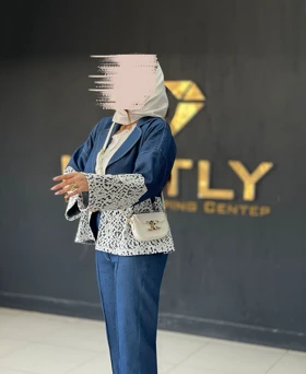 کت و شلوار جین و دانتل