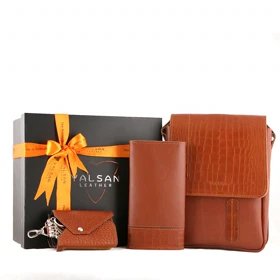 ست هدیه چرم یلسان مدل ماهان سه کد 059-PRL-ARN-PRM (عسلی)