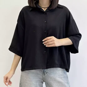 شومیز یقه‌دار زنانه با آستین کوتاه – استایل آزاد و راحت