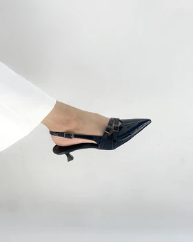 کفش پاشنه‌بلند