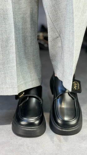 L6011 - لوفر بر چسبی میومیوL6011