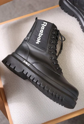 بوت زنانه باراد 8143