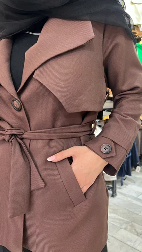 مانتو زنانه کجراه مدل شنل دار