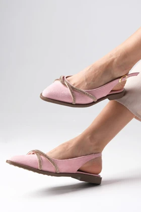 کالج زنانه میوگوستو mio-gusto