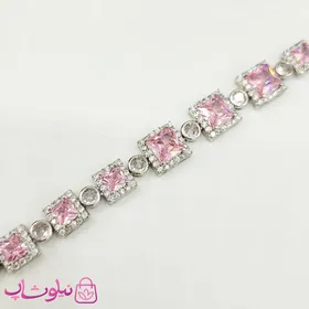 دستبند دخترانه نگین‌دار نقره ای با کریستالهای مربعی صورتی