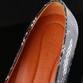 کفش پاشنه‌دار زنانه چرم یلسان مدل کاترین کد 617-RTL