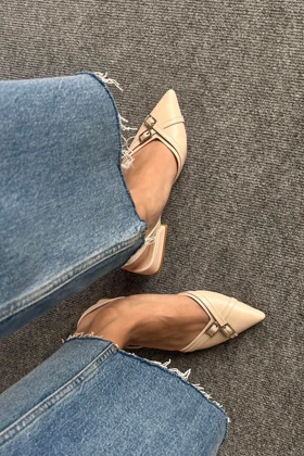 کفش پاشنهبلند کلاسیک زنانه استراسونس straswans