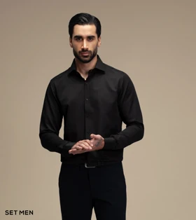 پیراهن مردانه آستین بلند طرح جناغی