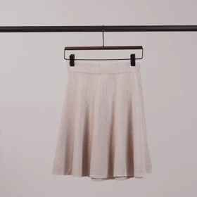 دامن کوتاه شقایق (شیری)