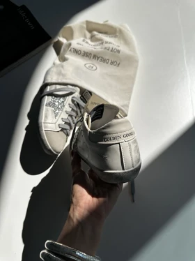 ونس GOLDEN GOOSE