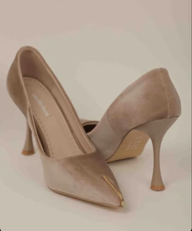 1434 کفش زنانه پاشنه 10 سانت سوییت مبلی خط طلا ورسا