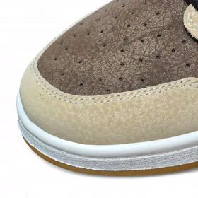 نایک لویی ویتون کرم قهوه ای