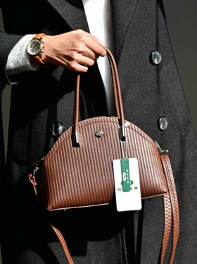 کیف دستی زنانه بنو مدل الیسا کد BENO 4842 (شکلاتی)