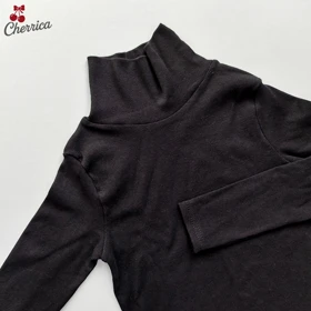 کراپ آستین بلند یقه اسکی مشکی