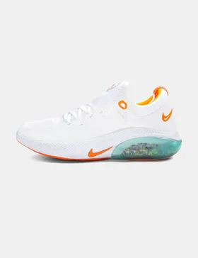 کفش ورزشی زنانه Nike