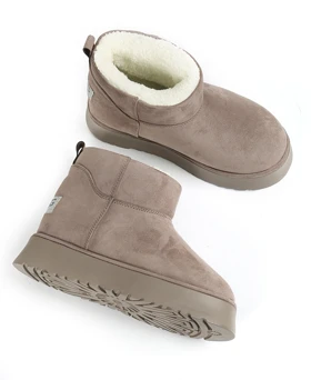 آگ زنانه 2025 RO