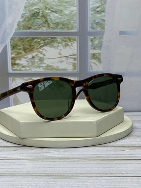 عینک آفتابی Ray-Ban RB 2398 ترکیب فریم کائوچو استات و عدسی کریستال با استاندارد UV400