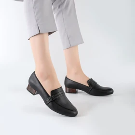 کفش کالج طبی زنانه و دخترانه رنگ مشکی کد M708