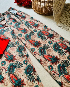 شلوار پلیسه