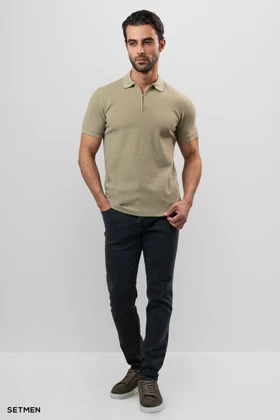 تیشرت یقه نیم زیپ سوزنی ساده