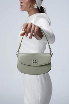 کیف دوشی زنانه دیوید جونز مدل David Jones CM7384