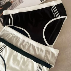 شورت زنانه نخی وارداتی بسته مدل sweet good