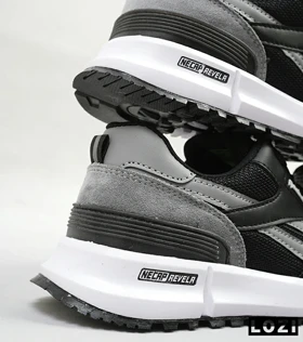 کفش کتانی مشکی REEBOK Unphased Pro