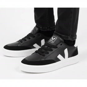 کتانی مردانه veja