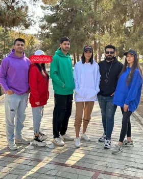 هودی رنگین کمان