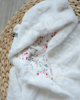 کاپشن کلاه دار